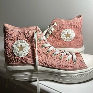 Vintage pink floral high top converse size 9.5
